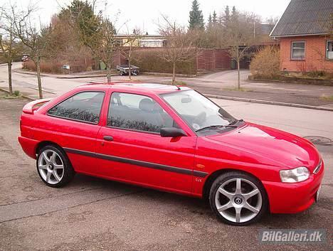 Ford Escort 1.6 16V - Nye 17" alubanditter. billede 3