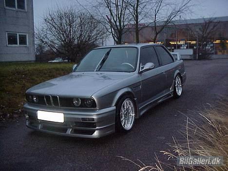 BMW E30, 325 i (Tidl. bil) SOLGT billede 1