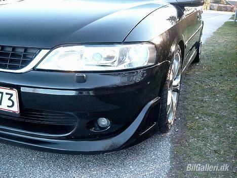 Opel Vectra B*Den sorte* - Xenon pynter på en b model( huse skal males indvendig) billede 8
