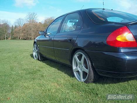 Ford Mondeo 2.0i 16V Exp billede 6