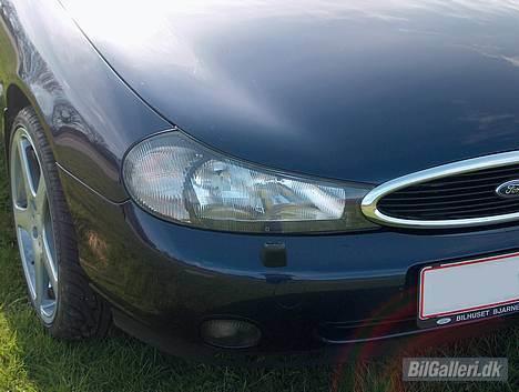 Ford Mondeo 2.0i 16V Exp - Black eyed. billede 8