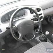Mazda 323 S LX *SOLGT*