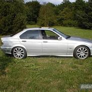 BMW e36 320 