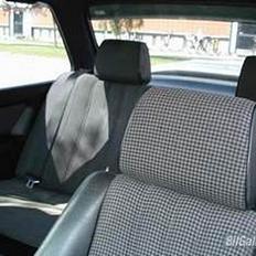 BMW 325i aut e30 solgt.