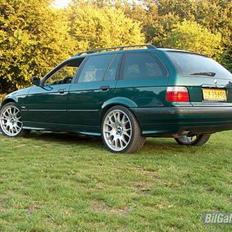 BMW 320i Touring 1996 (Solgt)