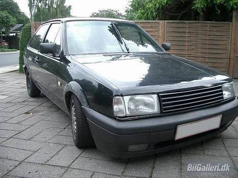 VW Polo G40 - STJÅLET!!! - Emblemfri front billede 2
