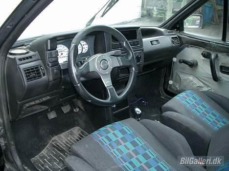 VW Polo G40 - STJÅLET!!! - Momo rat, Momo gearknop & plasmaurskiver!!!! billede 4