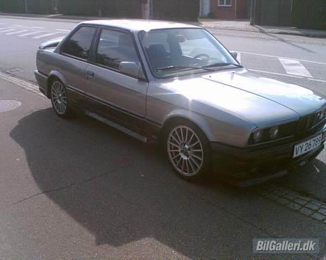 BMW 325i aut e30 solgt. billede 1