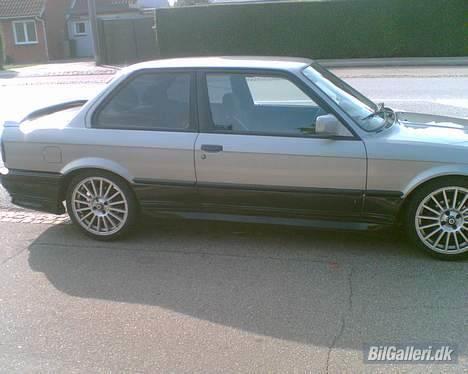 BMW 325i aut e30 solgt. billede 6