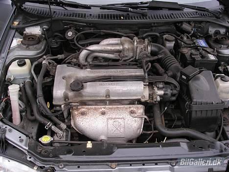 Mazda 323 F  Solgt..... billede 5