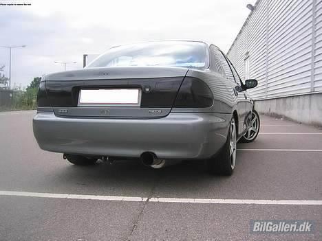 Mazda 323 S LX *SOLGT* - Den har sku en meget go´røv, ikk? ;) billede 9