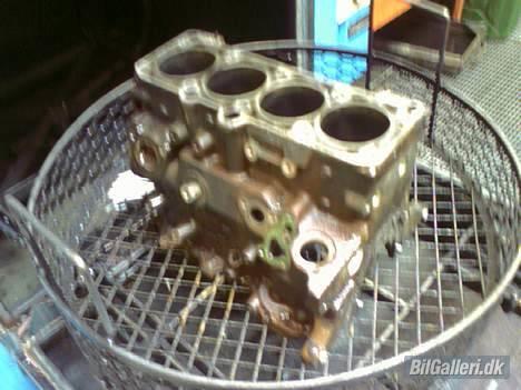 VW Corrado 1,9 G60 Solgt - Så skal vi lige ha blokken i vaskemaskinen!!!!! billede 11