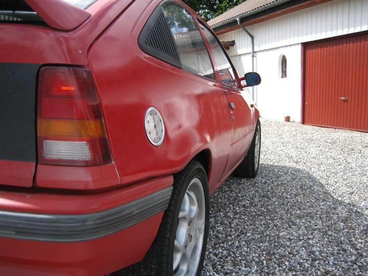 Opel Kadett 1.3s SOLGT billede 1
