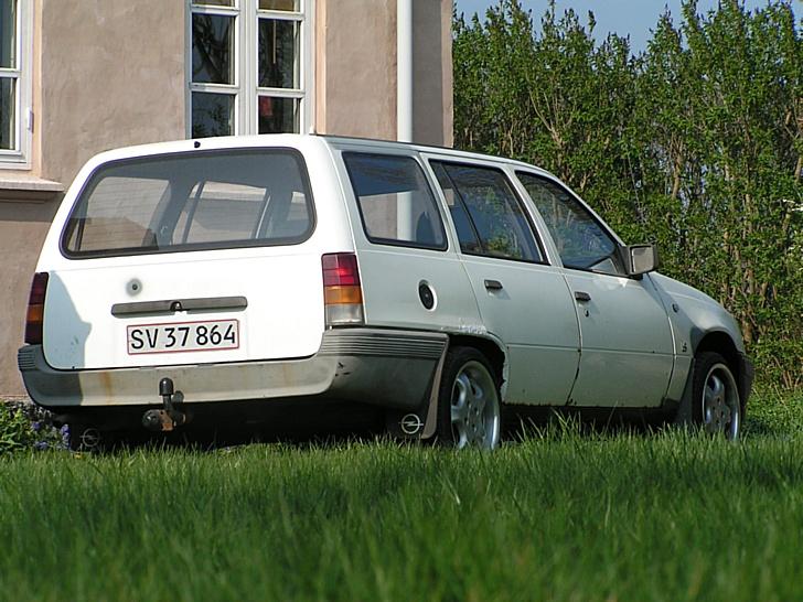 Opel Kadett E - Randi SKROTTET billede 18