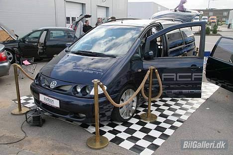 VW Sharan - SOLGT billede 6