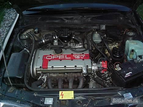 Opel vectra 2000 16v.SOLGT billede 10