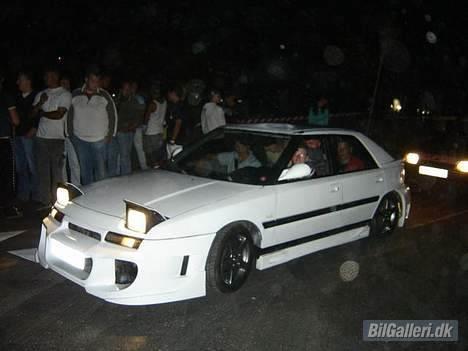 Mazda 323 F *Solgt* billede 1