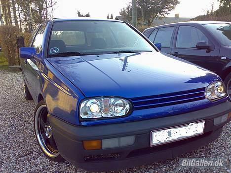 VW Golf 3 GT - billedet er taget med nokia N73. Biler er ikke blevet vasket på billederne billede 2