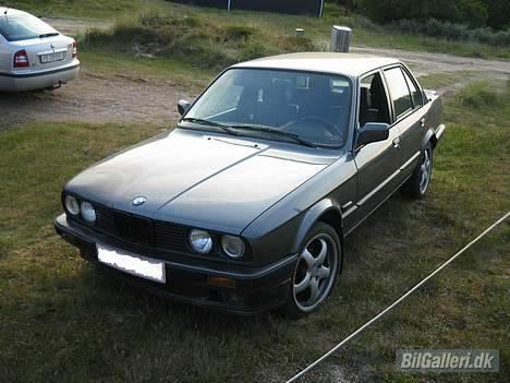 BMW 320 I E 30 -SOLGT- billede 4