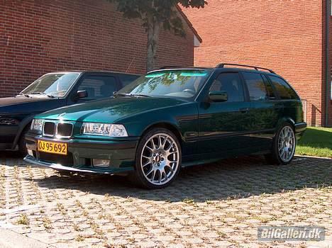 BMW 320i Touring 1996 (Solgt) billede 3