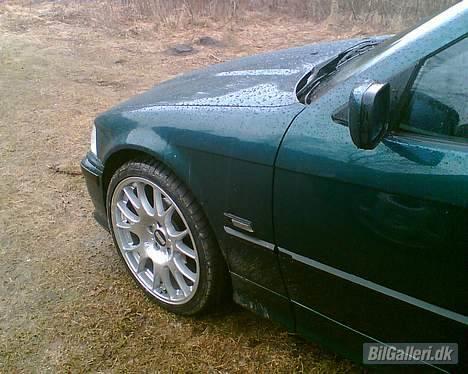 BMW 320i Touring 1996 (Solgt) billede 8