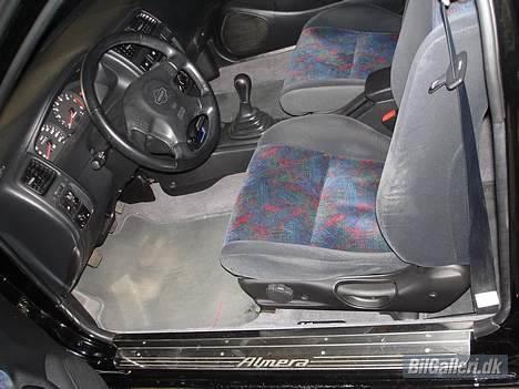 Nissan Almera SRX SOLGT billede 3