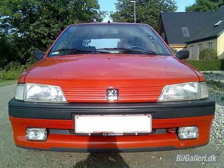 {{currentPhoto.altText}} billede {{currentPhoto.number}}