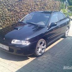 Mitsubishi carisma turbo solgt