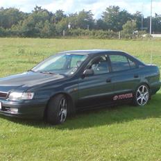 Toyota Carina E (solgt)