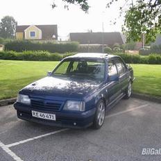 Opel ascona 2,0 GT solgt
