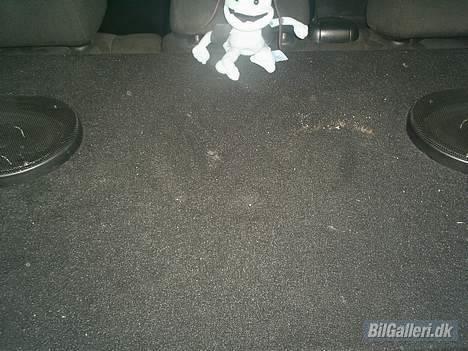 VW golf 4 <<SOLGT>> - vw logoet ikke så tydeligt billede 6