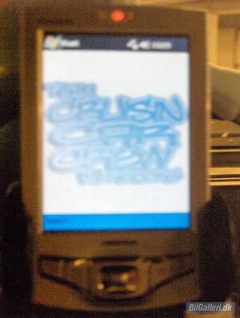 Opel Kadett E Van solgt - Klubbens logo på GPSen. :) Og nej, den er ikk i bilen når den er parkeret. :) billede 13