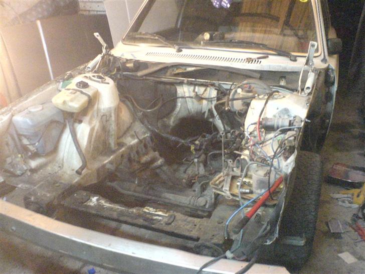 Volvo 242 solgt - som det så ud inden renovering billede 10