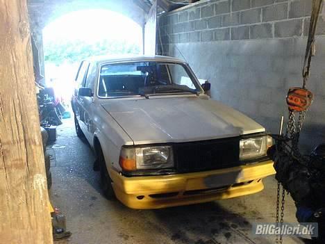 Volvo 242 solgt - i laden billede 14