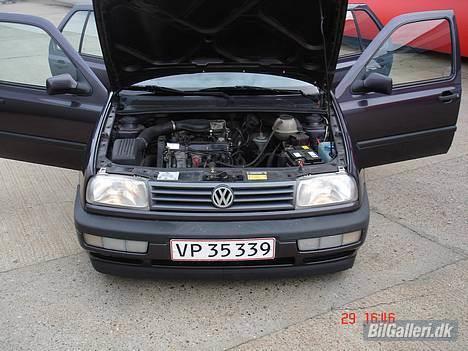 VW Vento GL - Solgt billede 17