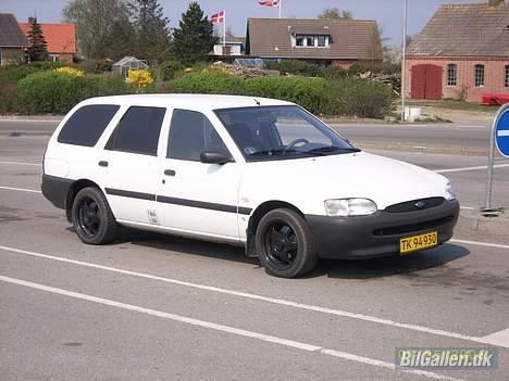 Ford Escort 1,6i 16V st. car - På havnen... billede 17
