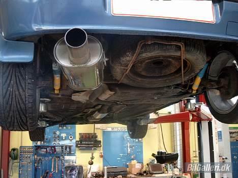 Peugeot 106 xs Skrottet :-( - Ja det roder på filebænken. billede 12