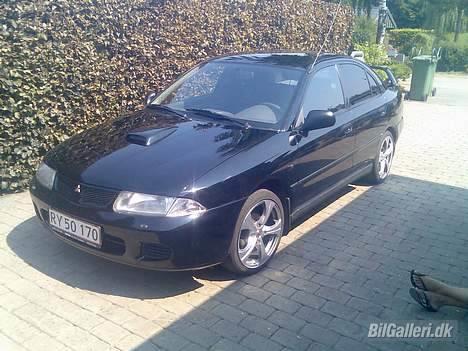Mitsubishi carisma turbo solgt billede 1