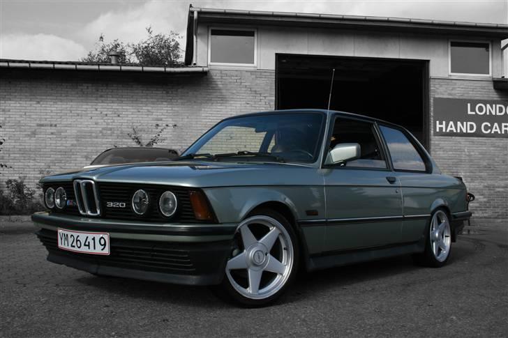 BMW 320 E21 Bavaria M50 billede 1