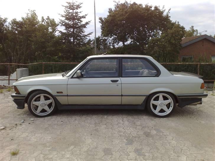 BMW 320 E21 Bavaria M50 billede 3