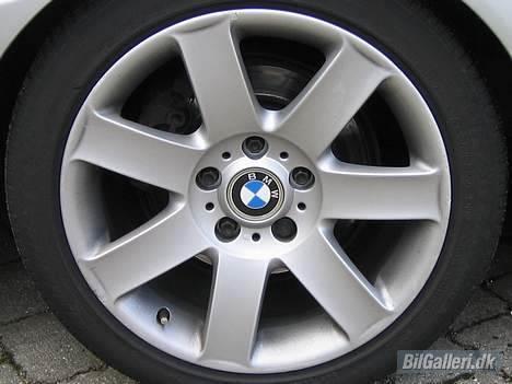 BMW 320 d st.car  billede 2