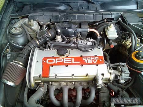 Opel Vectra 2000 4x4 **SOLGT** billede 8