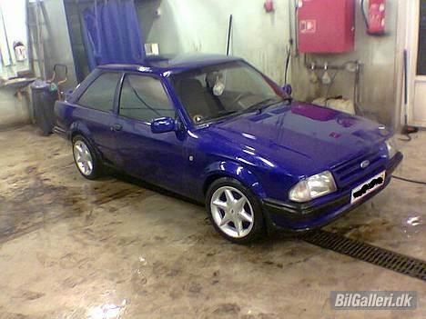 Ford Escort Xr3i ****SOLGT**** - De 4 første billeder er efter en meget tiltrængt vask! :o) billede 1