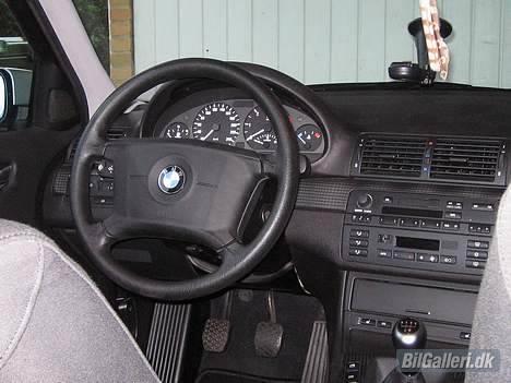 BMW 320 d st.car  billede 6