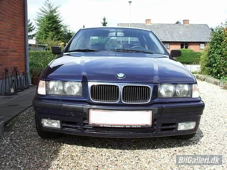 BMW e36 316i/318is *solgt* billede 2