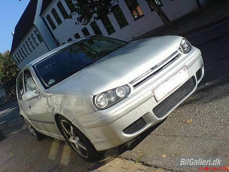 VW Golf IV *SOLGT* billede 2