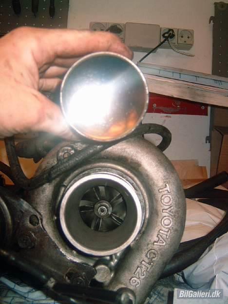 Toyota Carina E 2.0 GLI - Den er sgu pænt stor.... billede 9