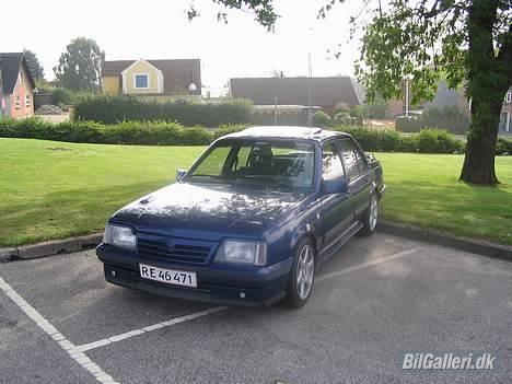 Opel ascona 2,0 GT solgt billede 1