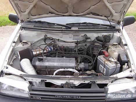 Daihatsu Charade CX 1.3i *SOLGT* billede 8