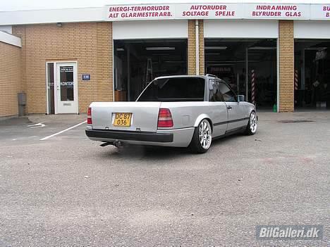 Mercedes Benz 124  pick up  billede 11